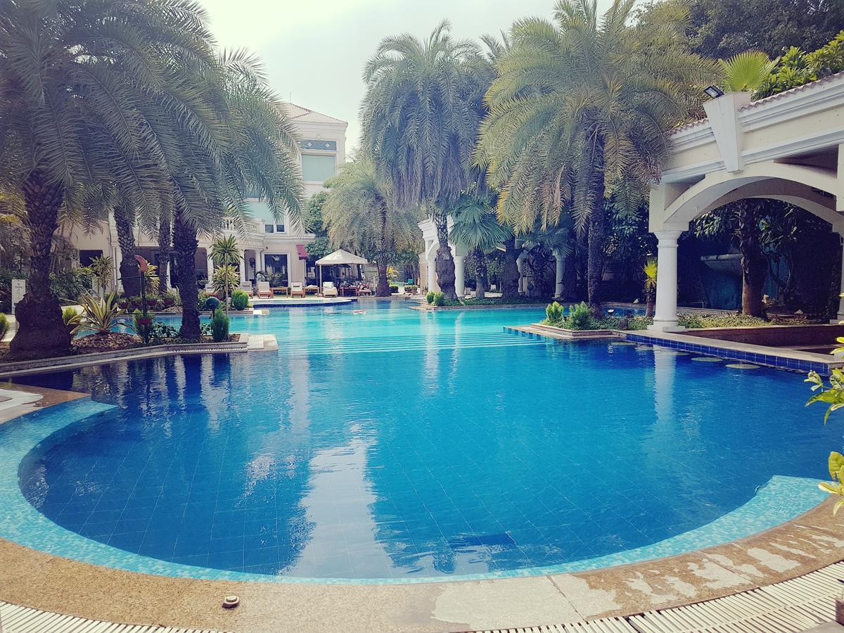 The Palms Town & Country Club - Resort Gurgaon Buitenkant foto
